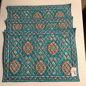 NEW/EUC - Vera Bradley TOTALLY TURQUOISE placemat. ONE